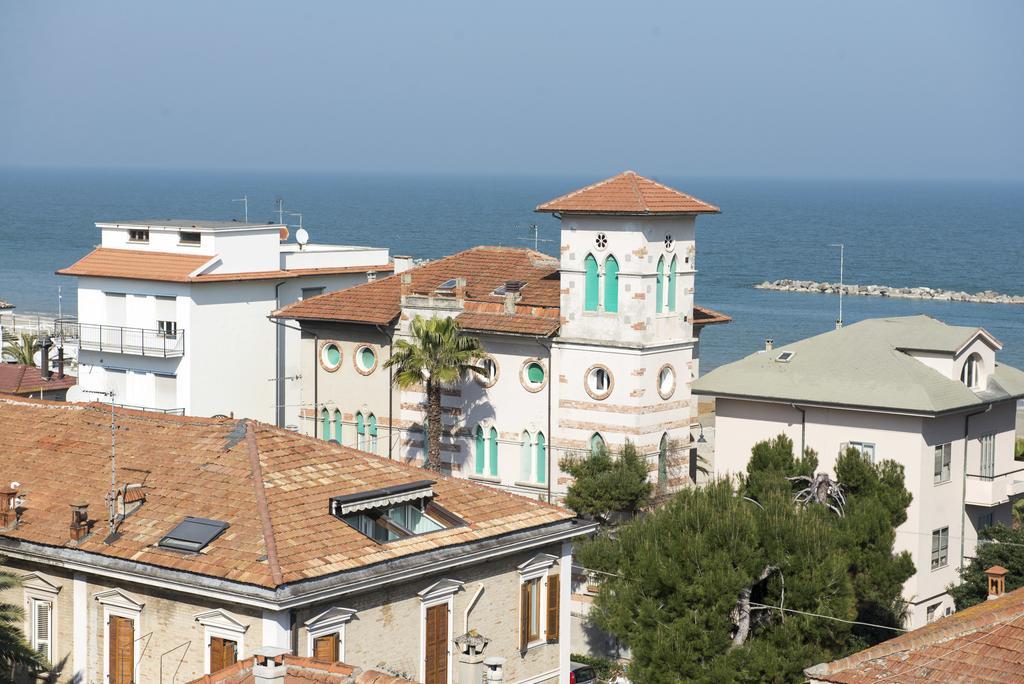 Hotel Gabbiano Porto San Giorgio Exterior foto